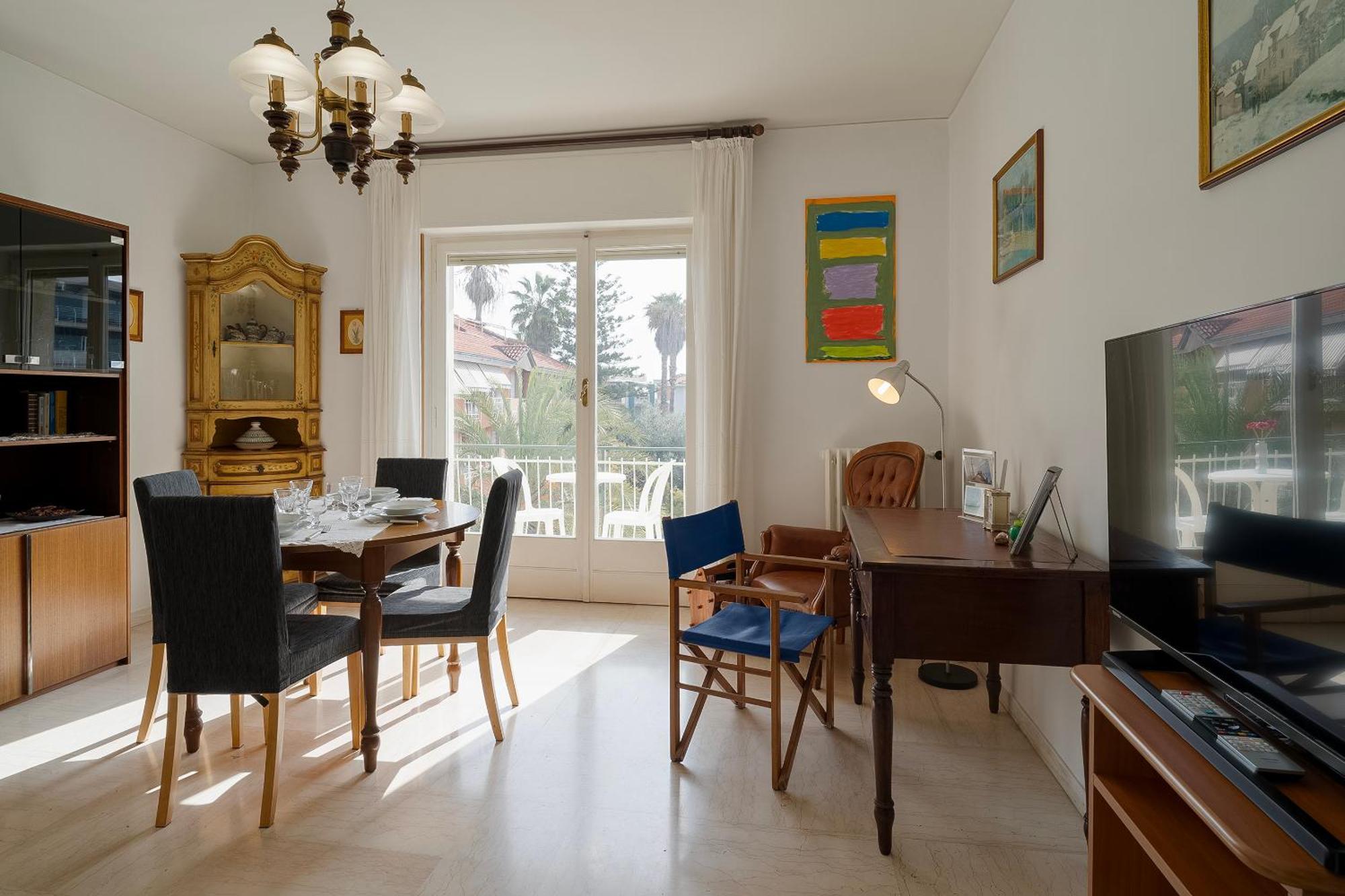 Casa Silvia - Central - Terrace - Wifi Bordighera Luaran gambar